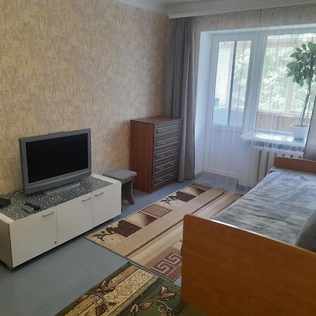 Apartamento Квартира Біля Парку На Княгині Ольги 13 Rivne Exterior foto